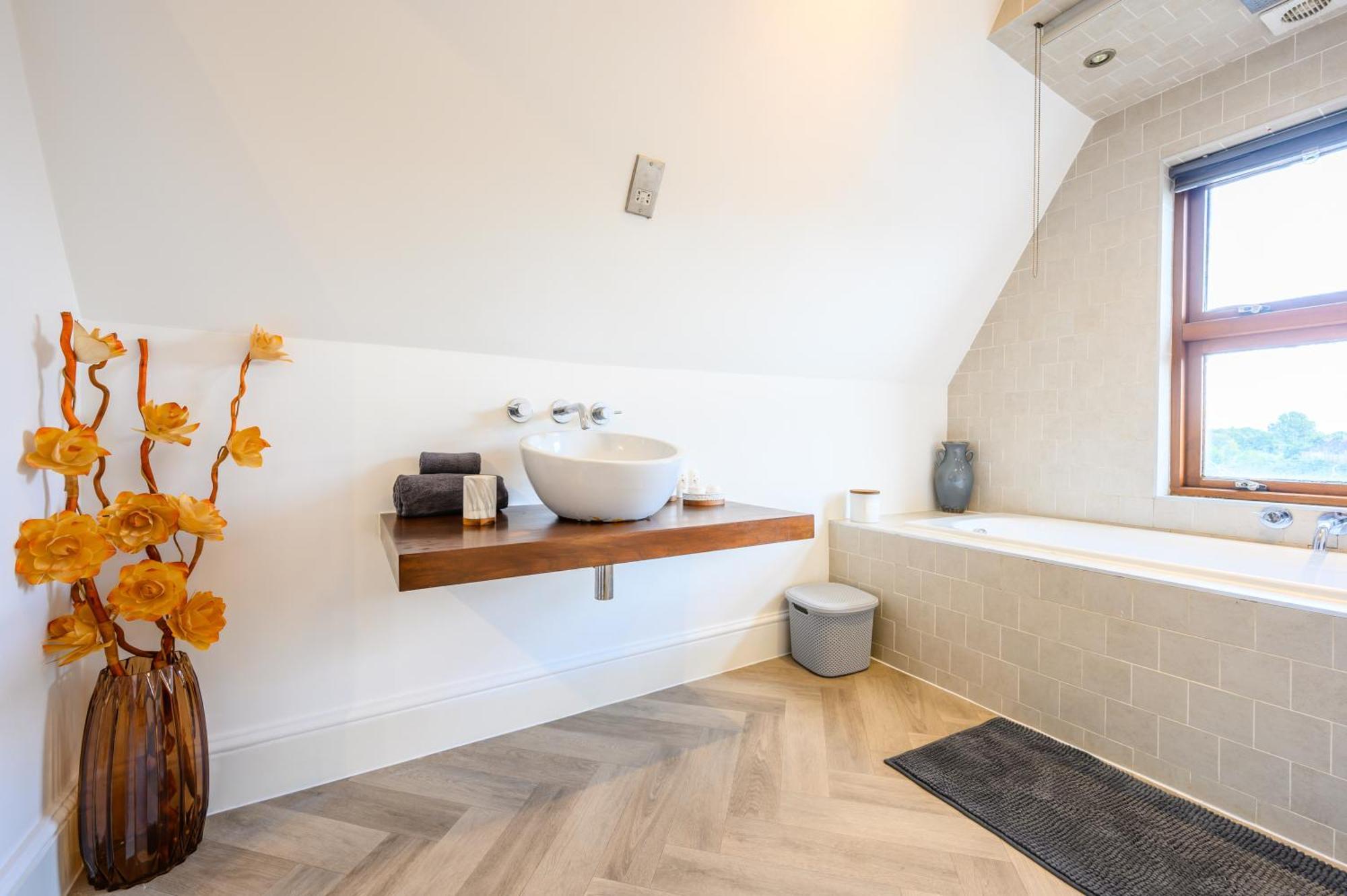 Llandaff Lofts By Ty Sa - 2 Bed With Terrace - Wifi Apartment Кардиф Екстериор снимка